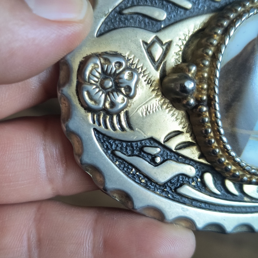 Vintage Western Metal Horse Floral Medallion Cameo Belt Buckle - Picture 3 of 6